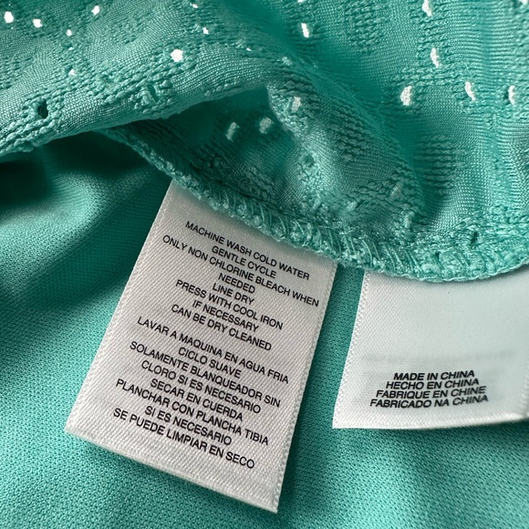 Rachel Roy teal eyelet faux wrap dress with mock collar. Size M - Picture 11 of 11